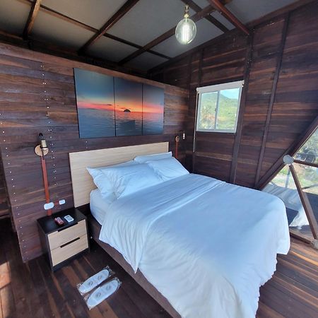 321 Surprise Beach House And Glamping Archibolds Kültér fotó